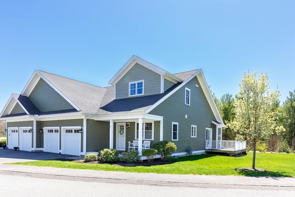 5 Bartlett Rd #5