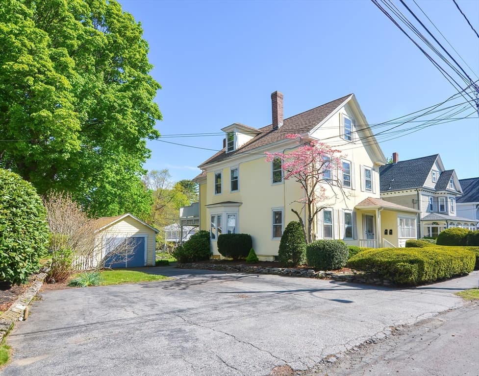 21A Sweetser St photo 2