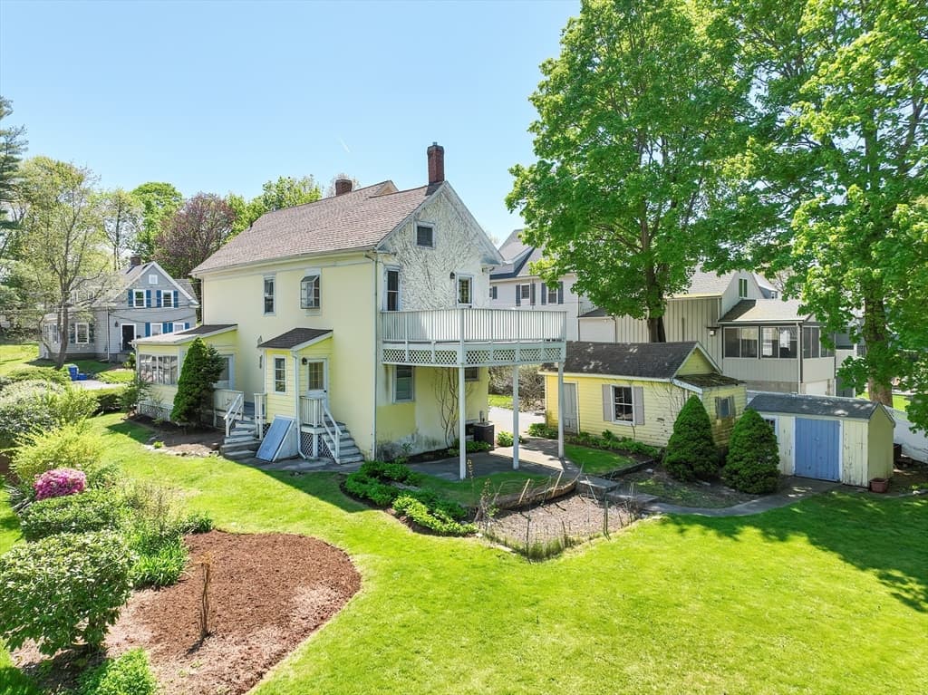21A Sweetser St photo 4