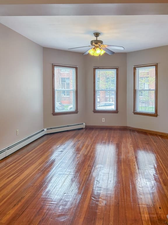 114 W Rodney French Blvd #1