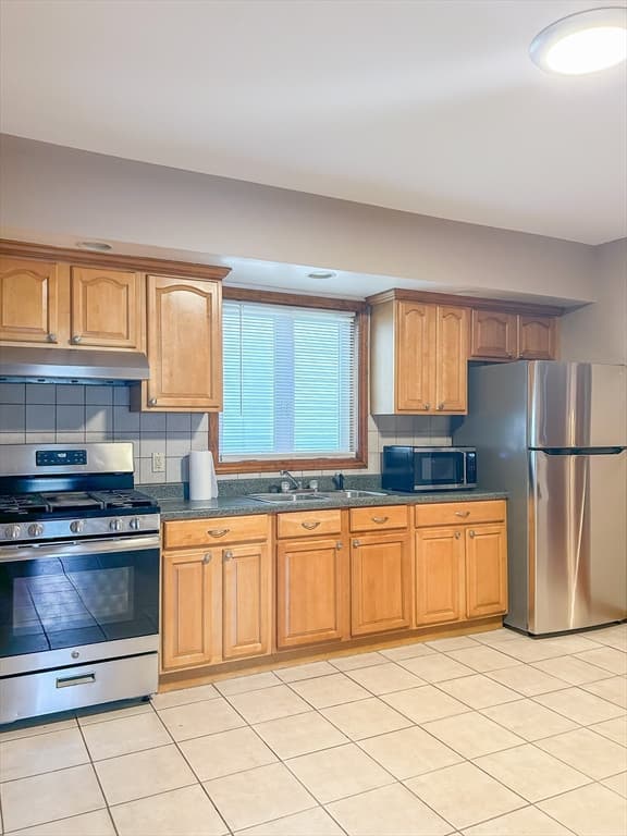 114 W Rodney French Blvd #1 photo 5