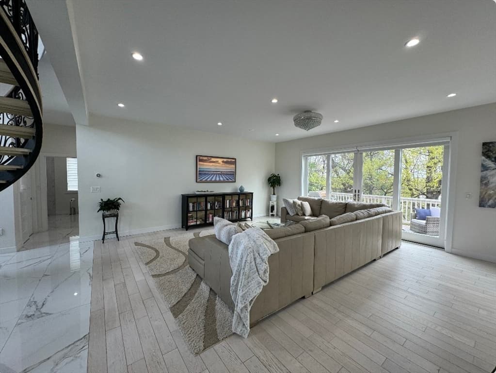81 Juniper Drive photo 5