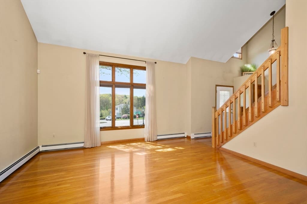 1 Jefferson Dr photo 3