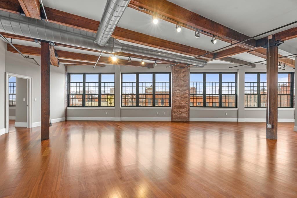 126 N. Washington #5