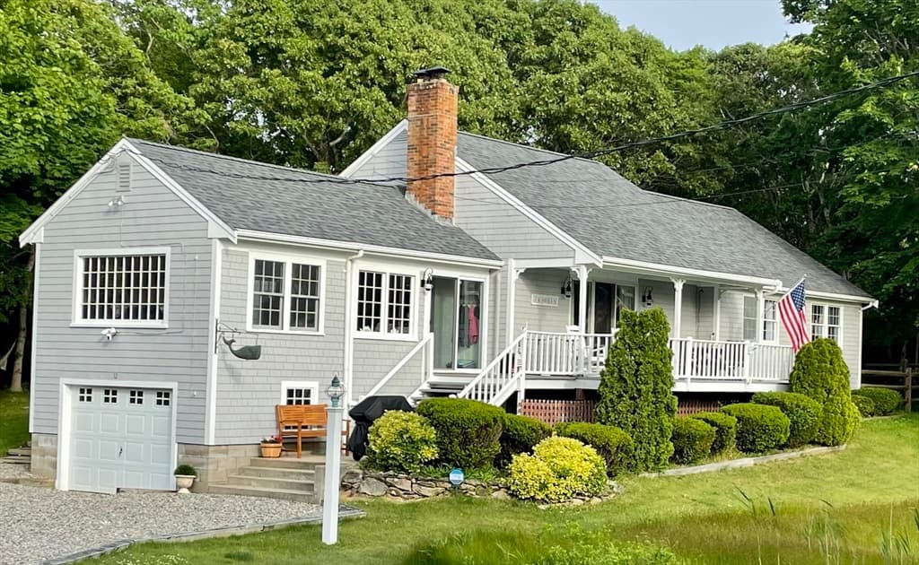 12 Beach St