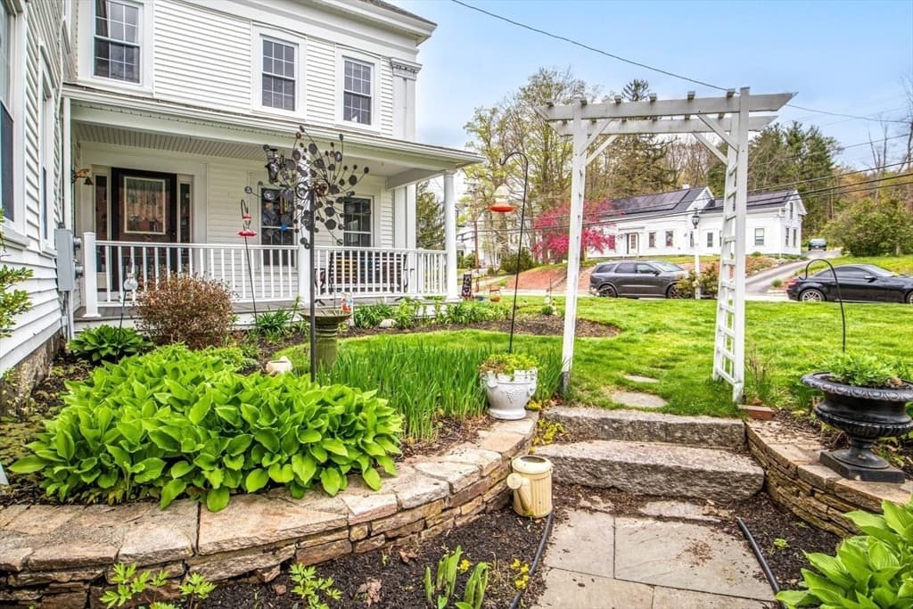 138A Main Street