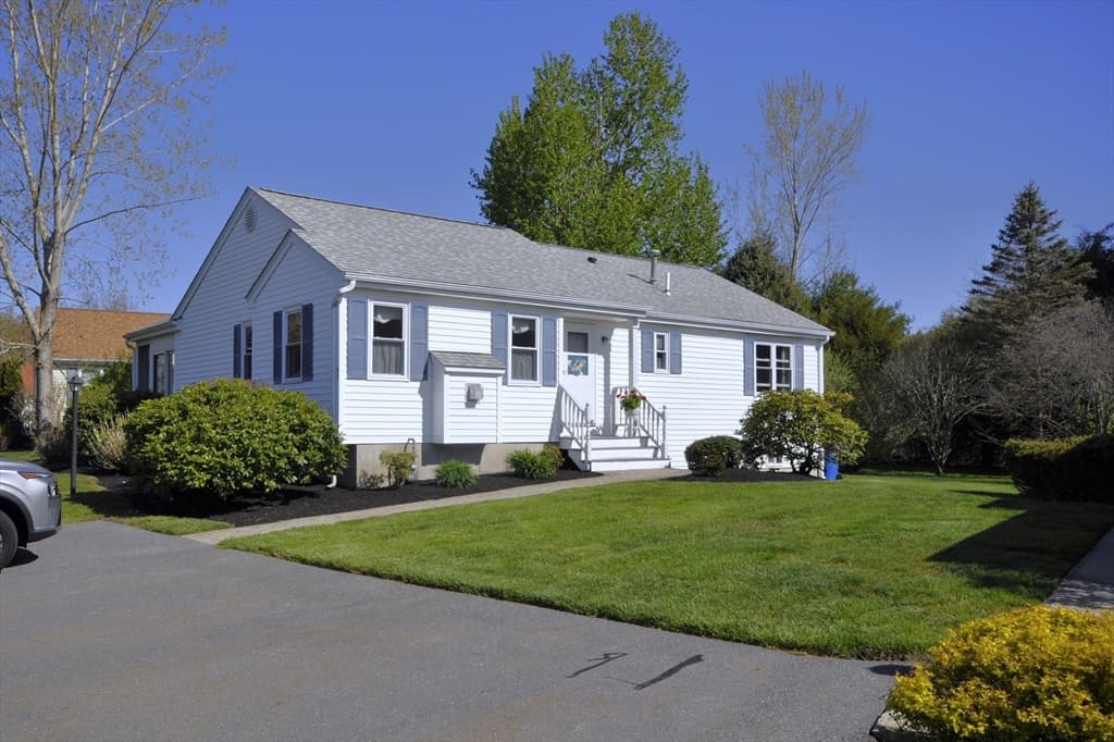 45 Crystal Water Dr #45