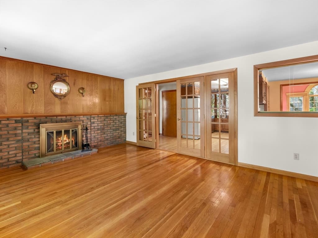 12 Roman Drive photo 5