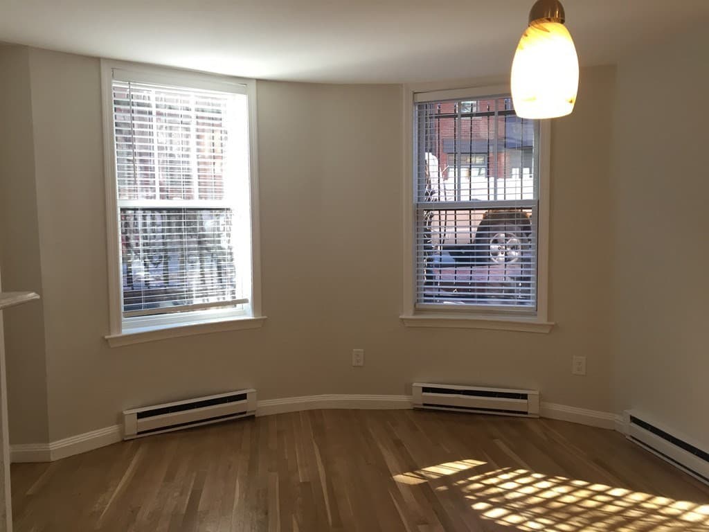 33 Hanson Street #2 photo 2