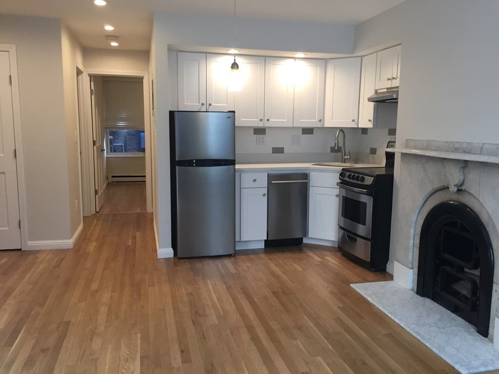 33 Hanson Street #2