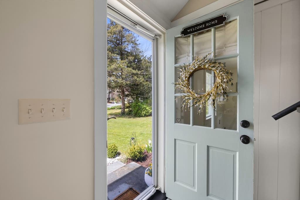 6 Richards Way photo 3
