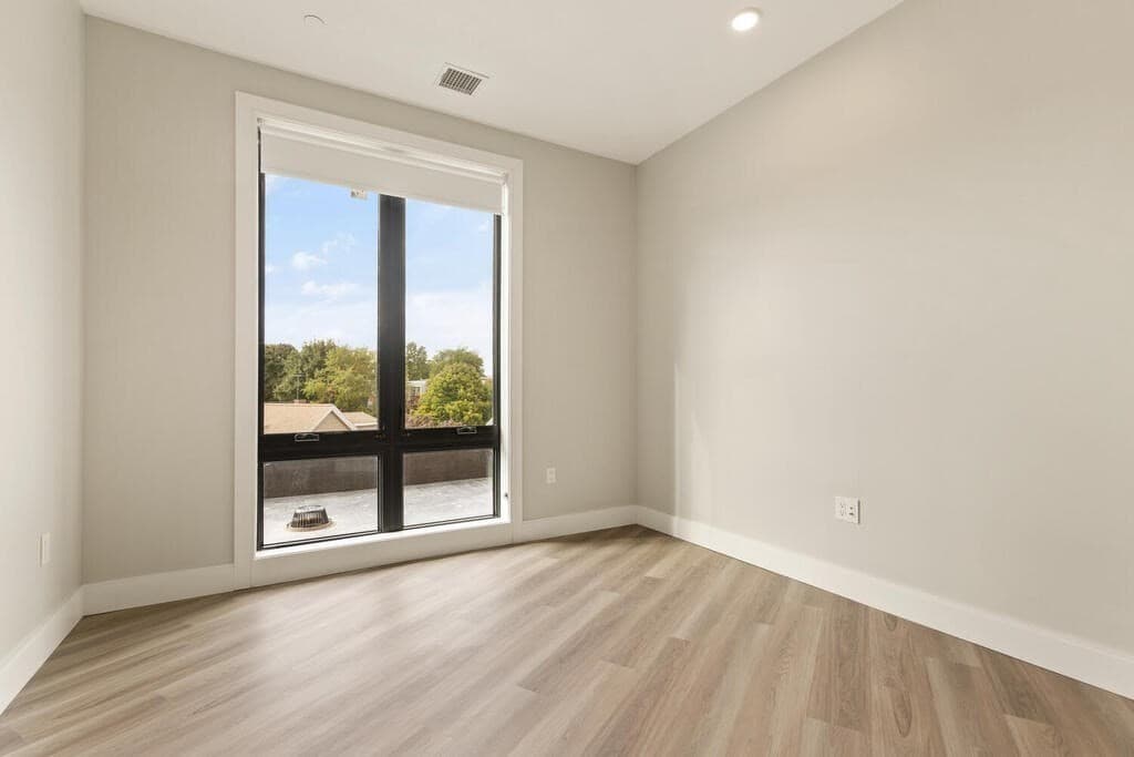 1700 Dorchester Ave #406 photo 3