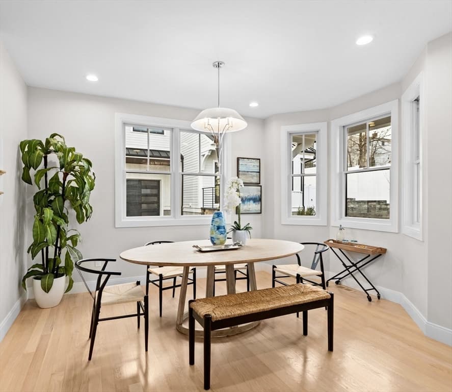 1094 Chestnut Street photo 3