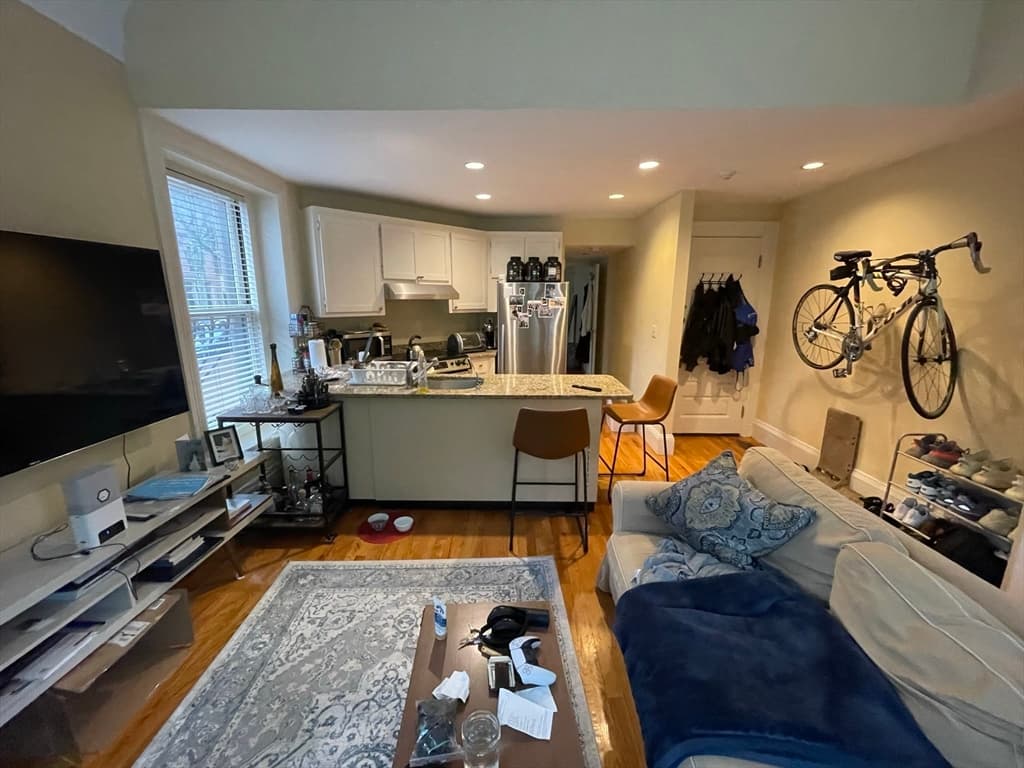 330 Dartmouth St #1A photo 2