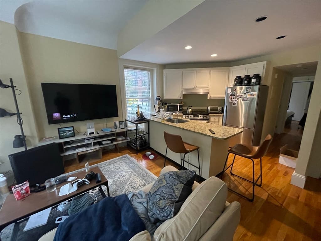 330 Dartmouth St #1A photo 4