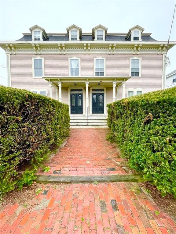 265-267 Lafayette St #2