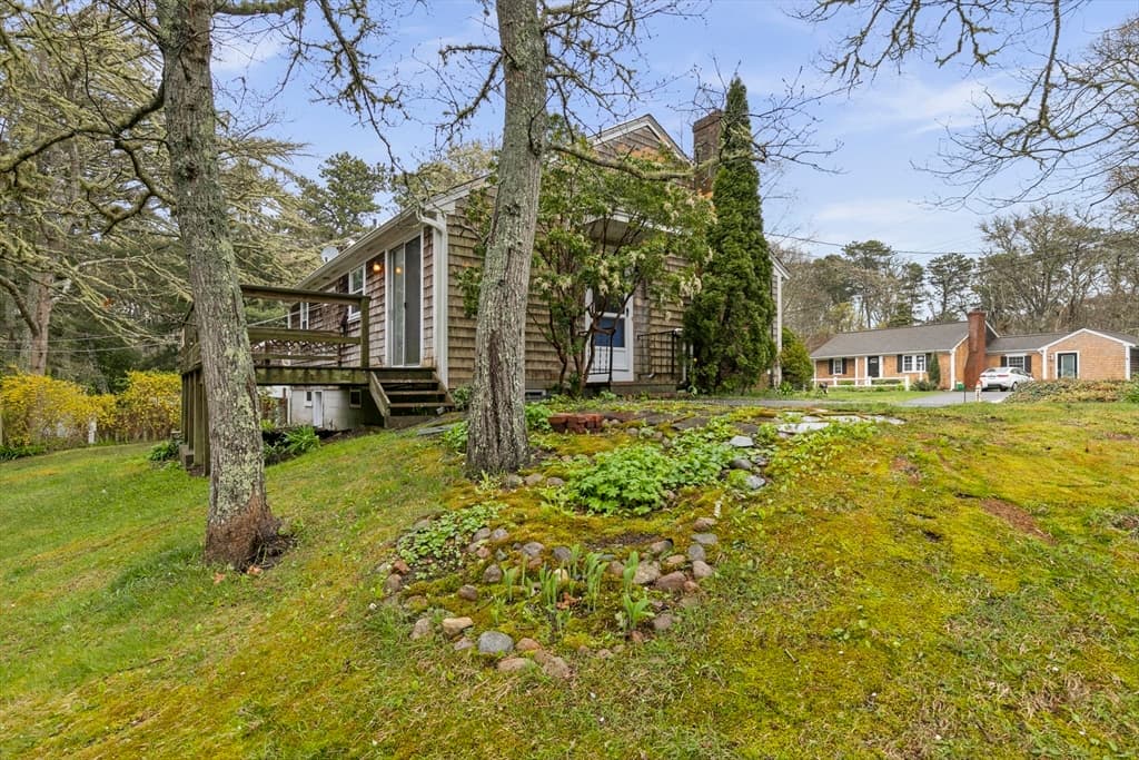14 Meadowbrook Ln photo 2
