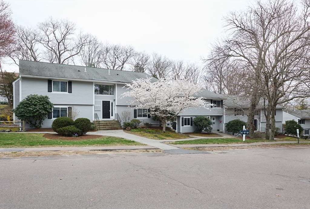 10 Beals Cove Rd #J photo 3