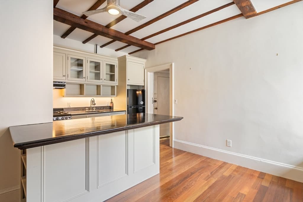 51 Hancock St #11 photo 2