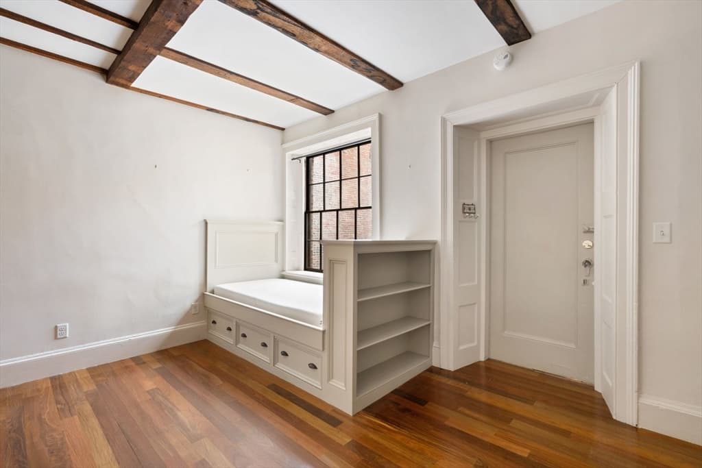 51 Hancock St #11 photo 4