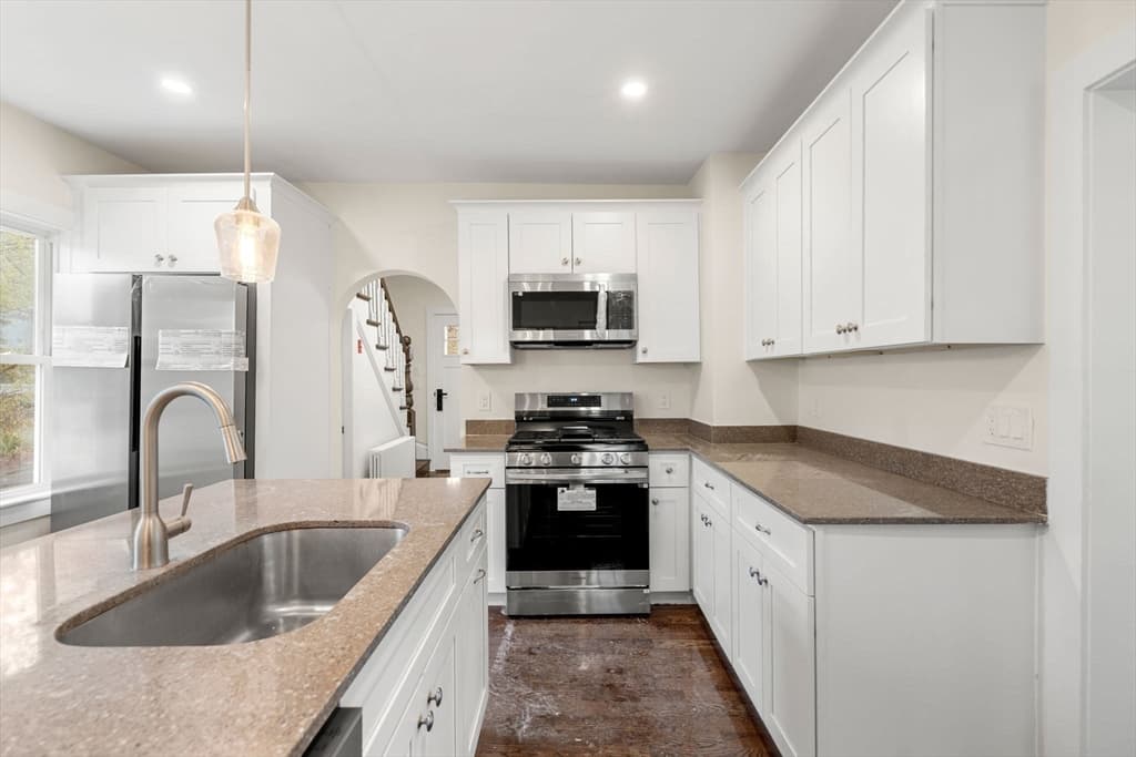 1 Frankfort St photo 2