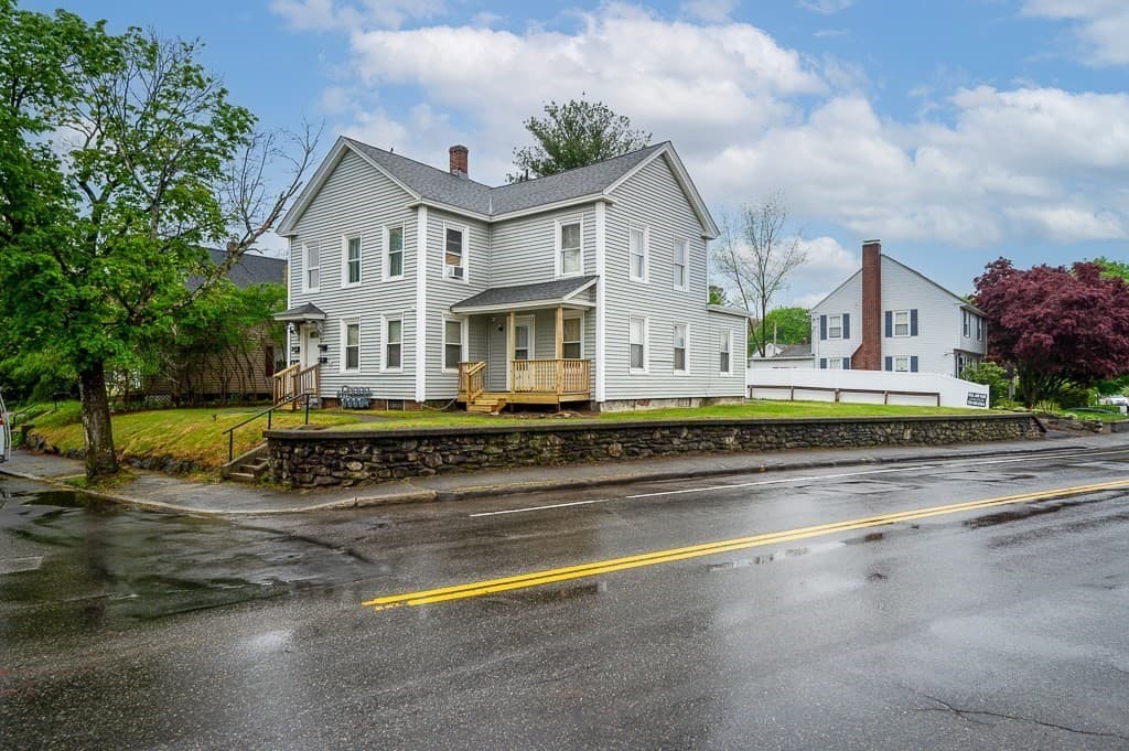 115 Lakewood St