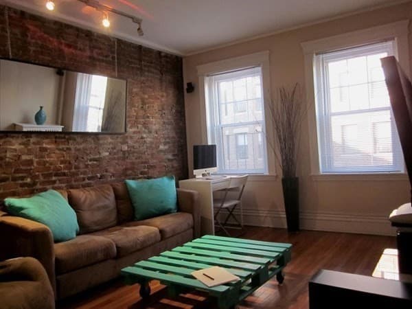 31 Queensberry St. #10