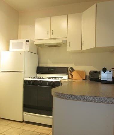 31 Queensberry St. #10 photo 5