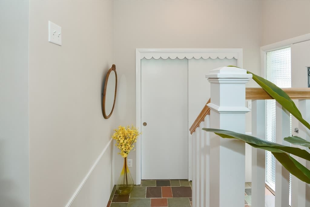 79 Edgewood photo 2