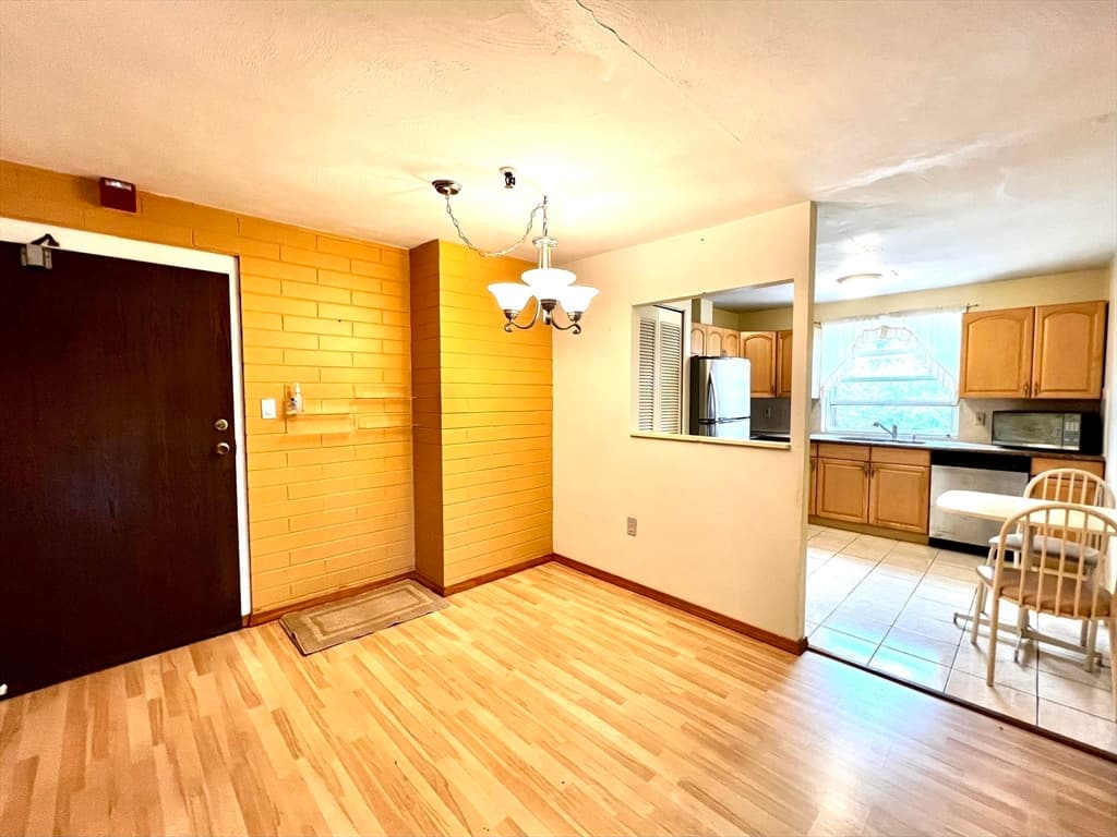 115 W Squantum St #418 photo 4