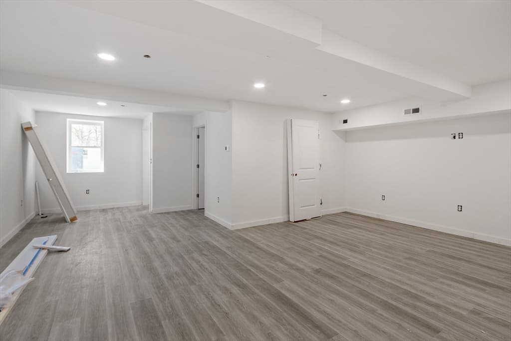 50 Frankfort Street #8 photo 5