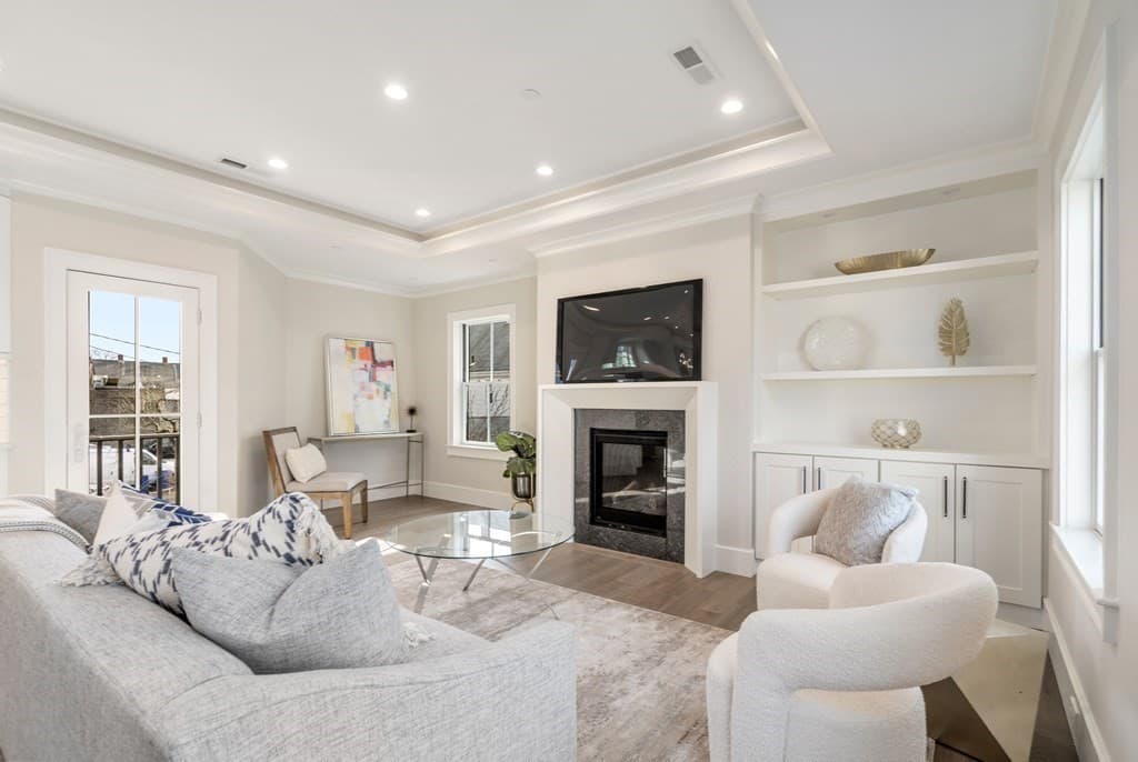 180 Adams St #5