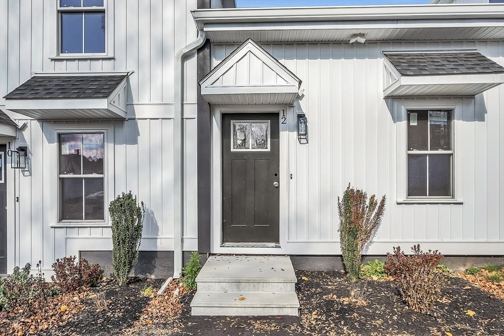 50 Frankfort Street #12