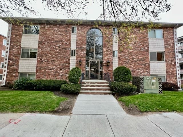 288 Main #202