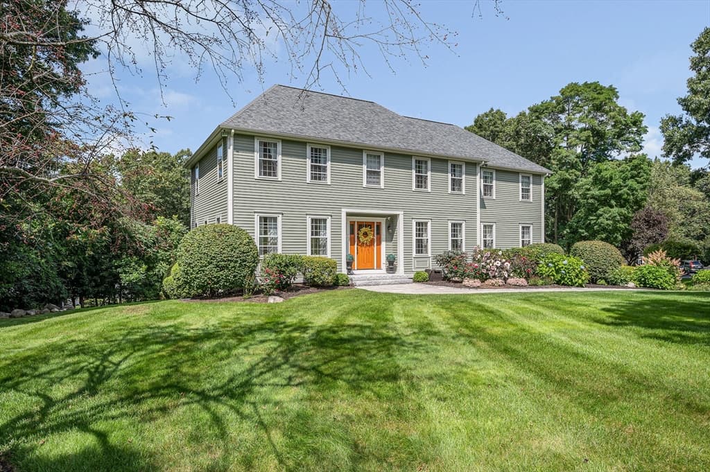 4 Nashoba Dr
