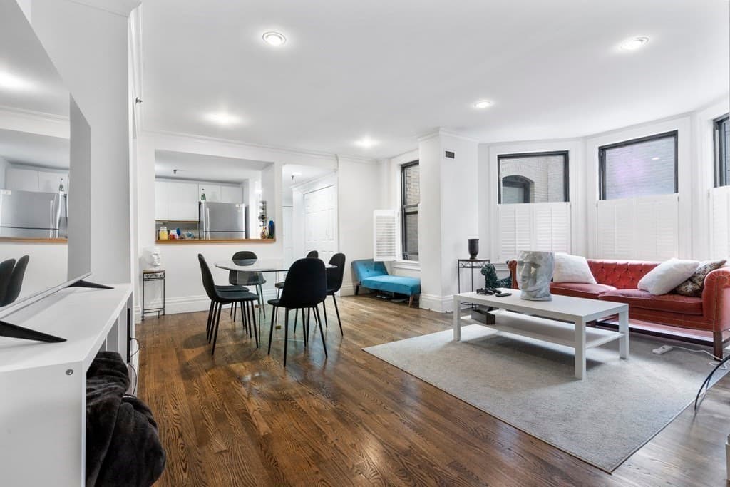 390 Commonwealth Ave #205 photo 2