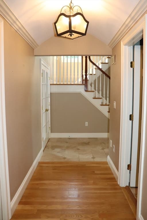 531 Salisbury Street photo 5