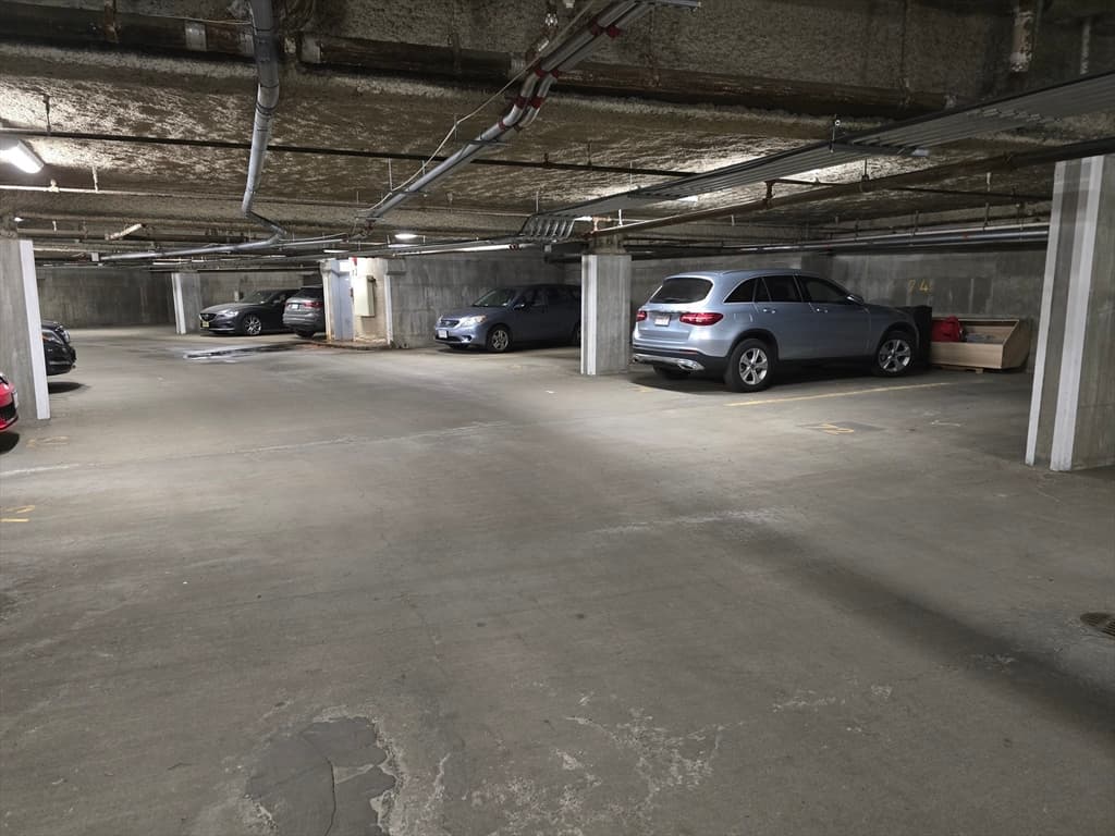 650 Columbus Ave photo 5