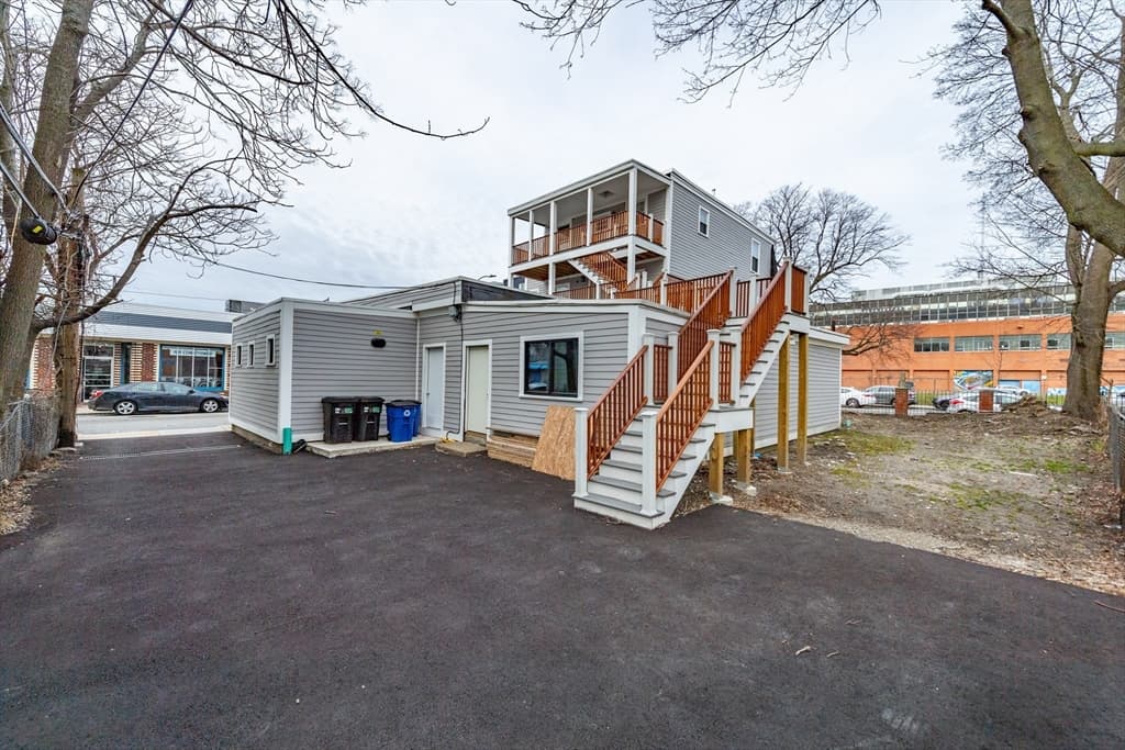 3520 Washington Street photo 3