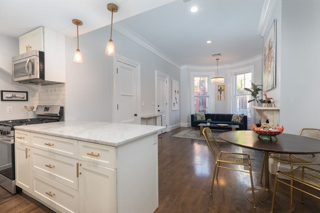 46 Rutland Sq #2 photo 5