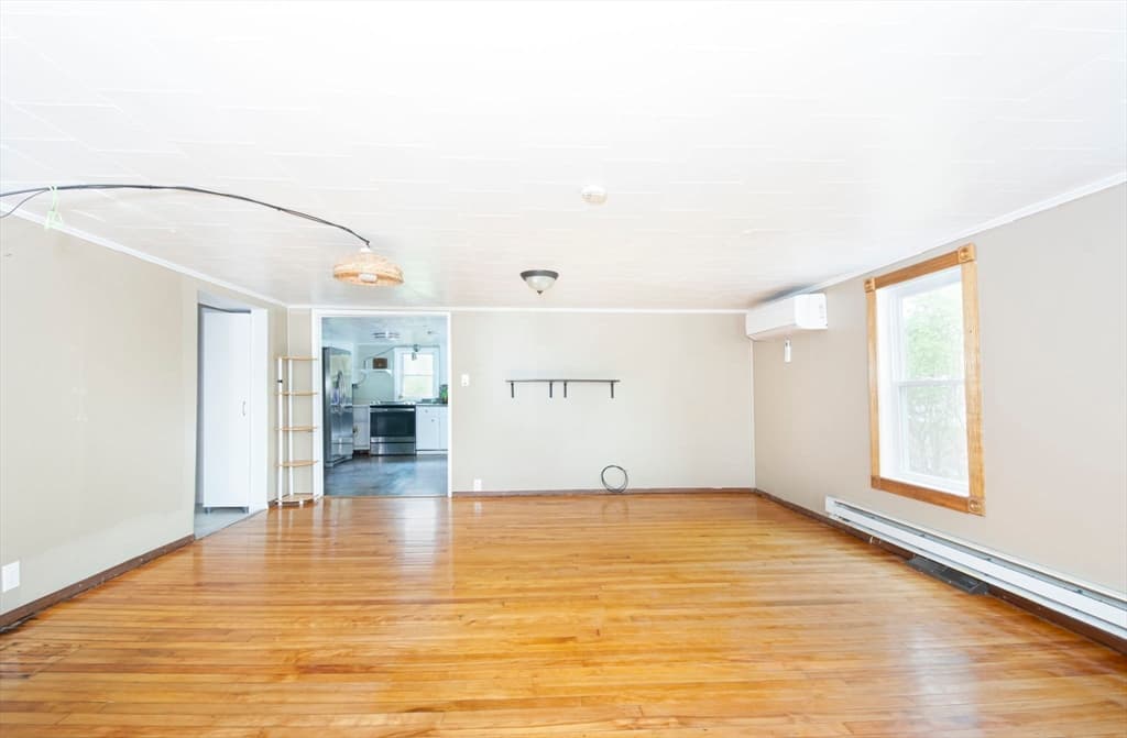 14 Kenmore St photo 2
