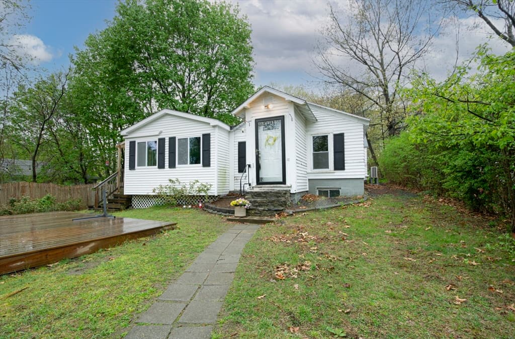 14 Kenmore St