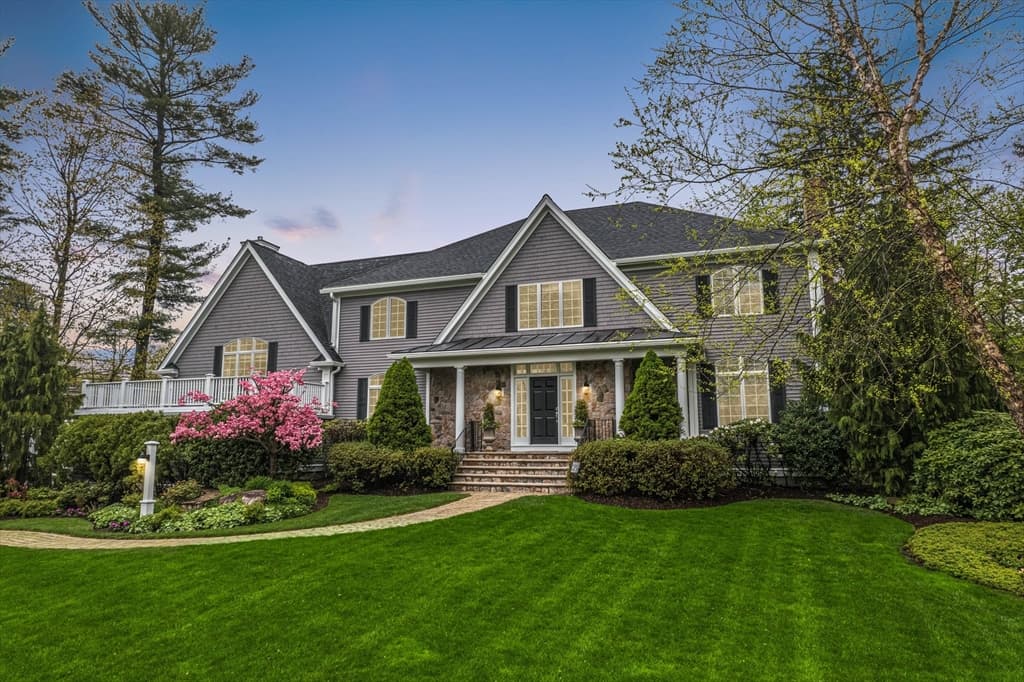 2 Mackenzie Court