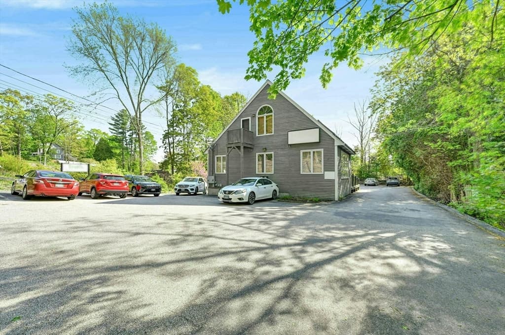 74 North Main photo 2