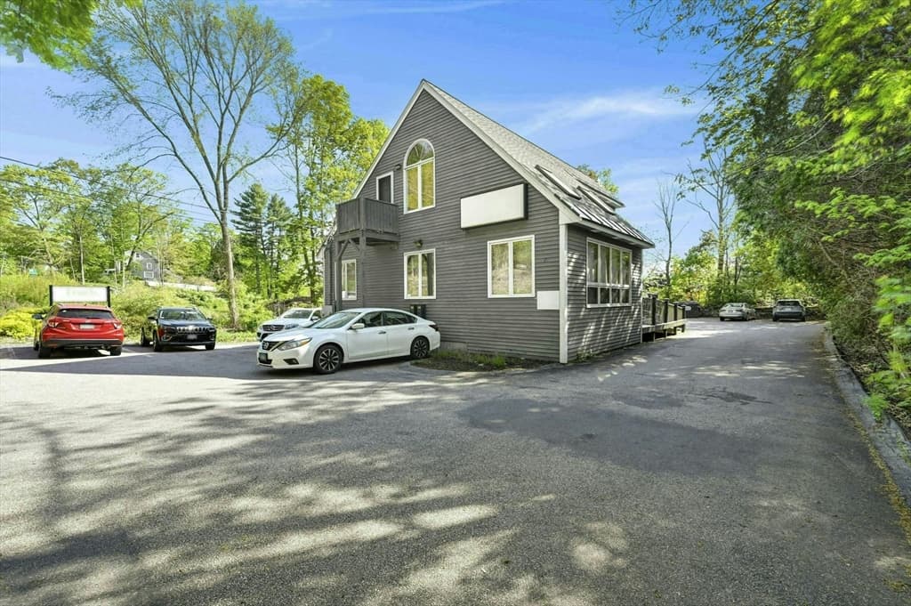 74 North Main photo 3
