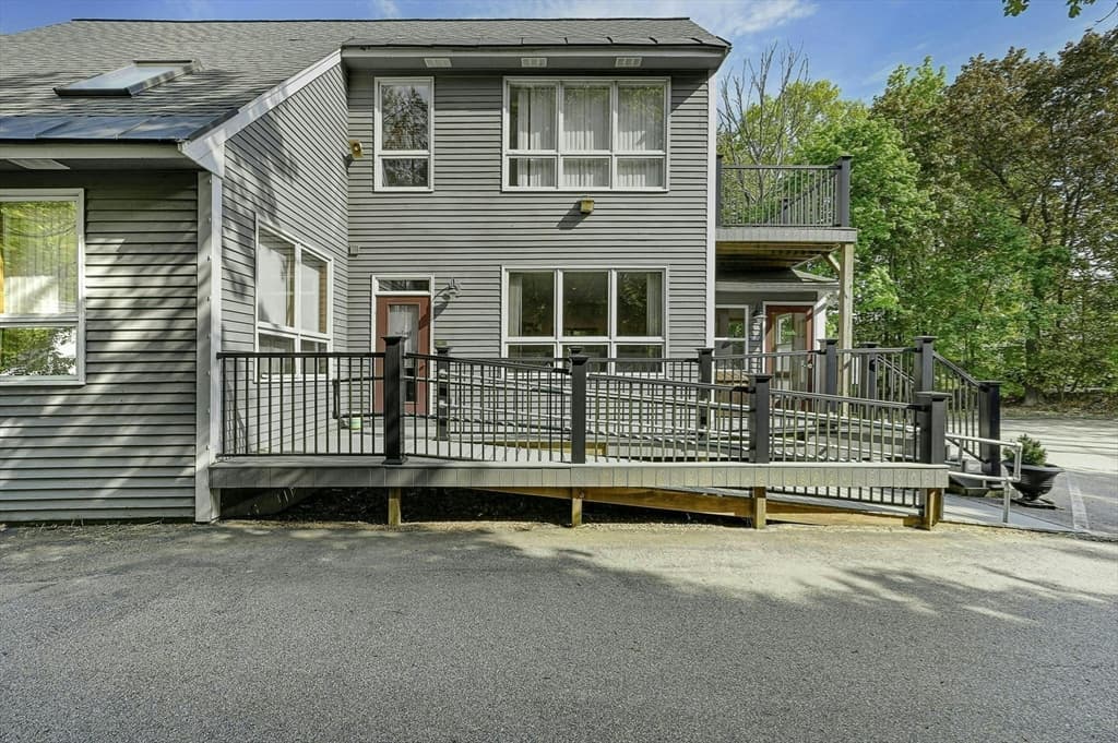 74 North Main photo 4