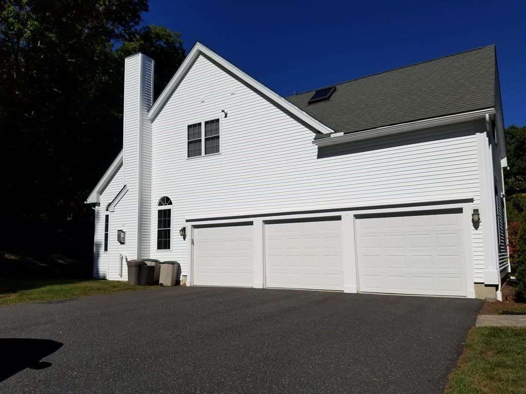 20 Thurston Ln #20 photo 2