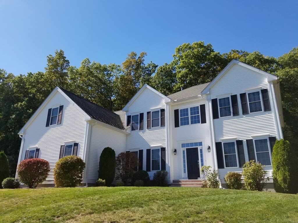 20 Thurston Ln #20