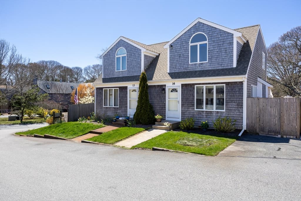 8 Seashore Park Dr #14 photo 2