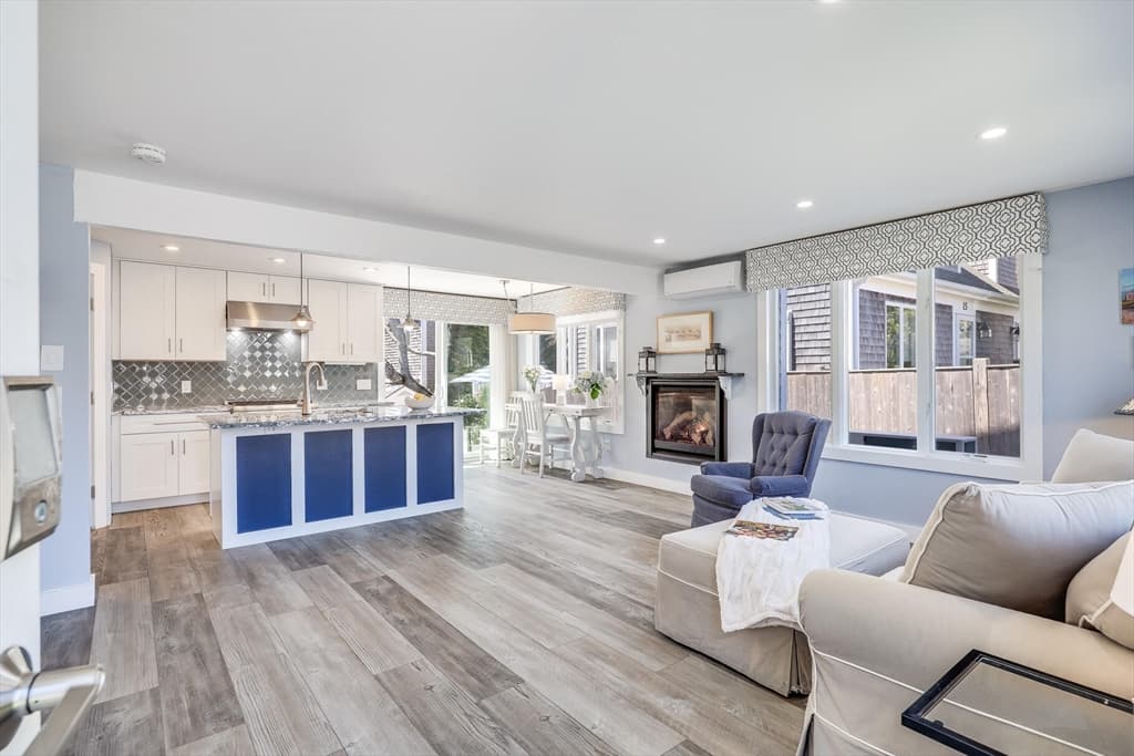 8 Seashore Park Dr #14 photo 5